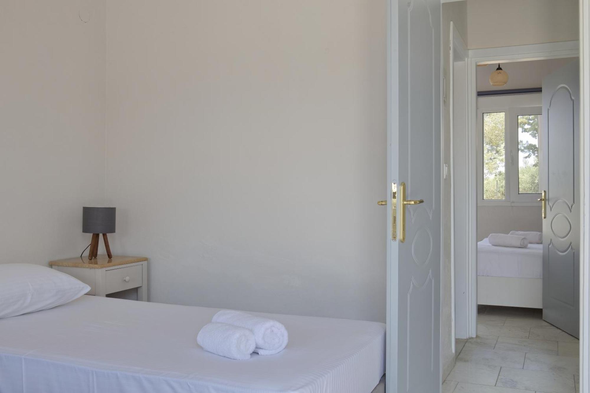 Marele Hills Apartments Néa Fókaia Eksteriør billede