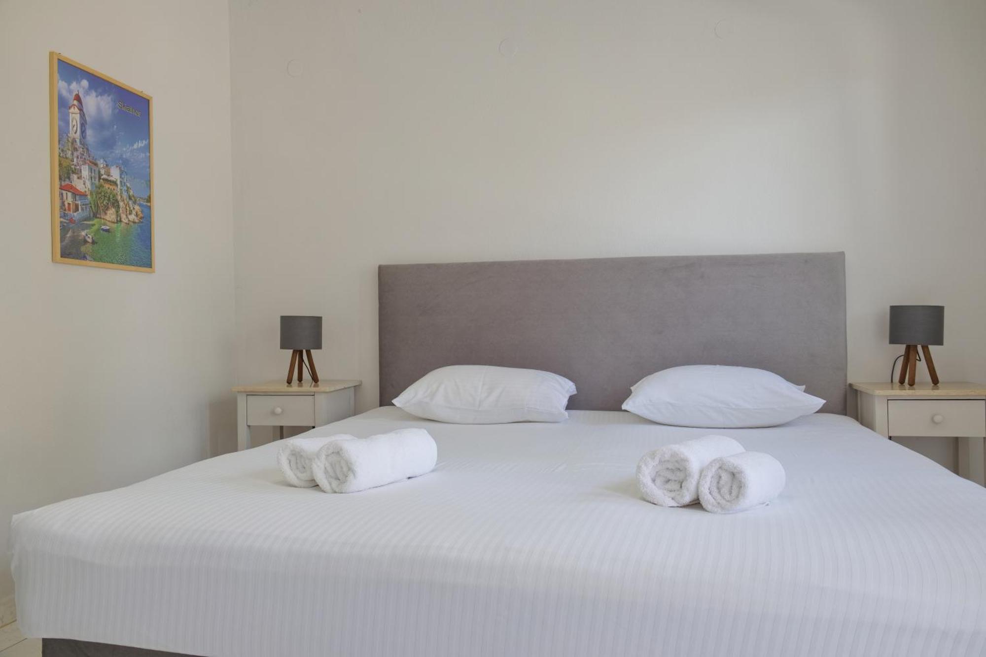 Marele Hills Apartments Néa Fókaia Eksteriør billede