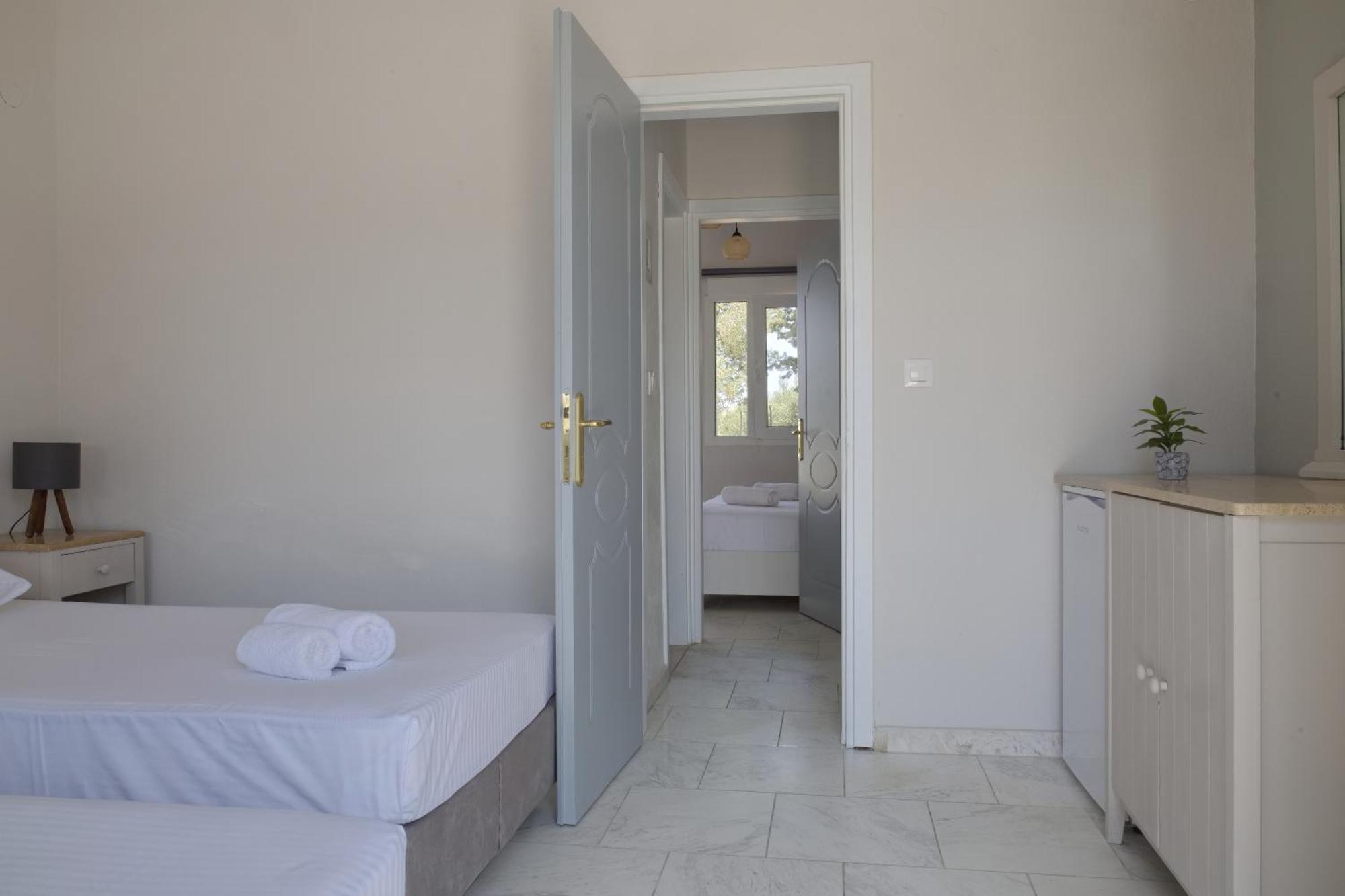 Marele Hills Apartments Néa Fókaia Eksteriør billede