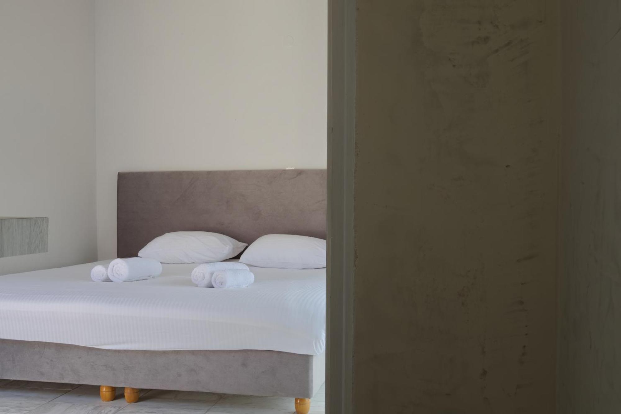 Marele Hills Apartments Néa Fókaia Eksteriør billede